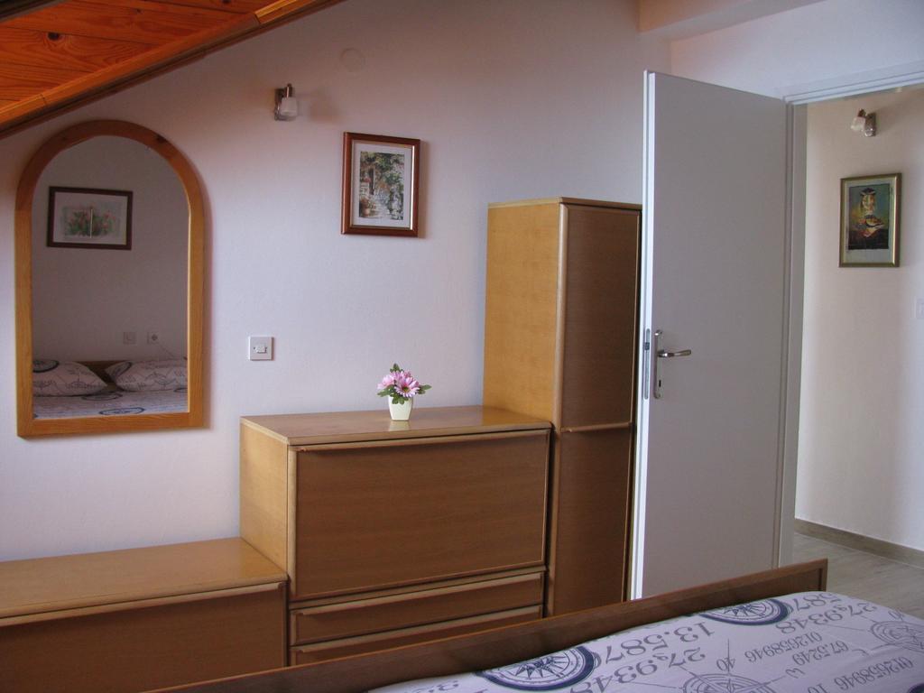 Apartment Marietta Tribalj 객실 사진